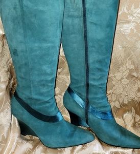 Nine West size 10 aqua blue